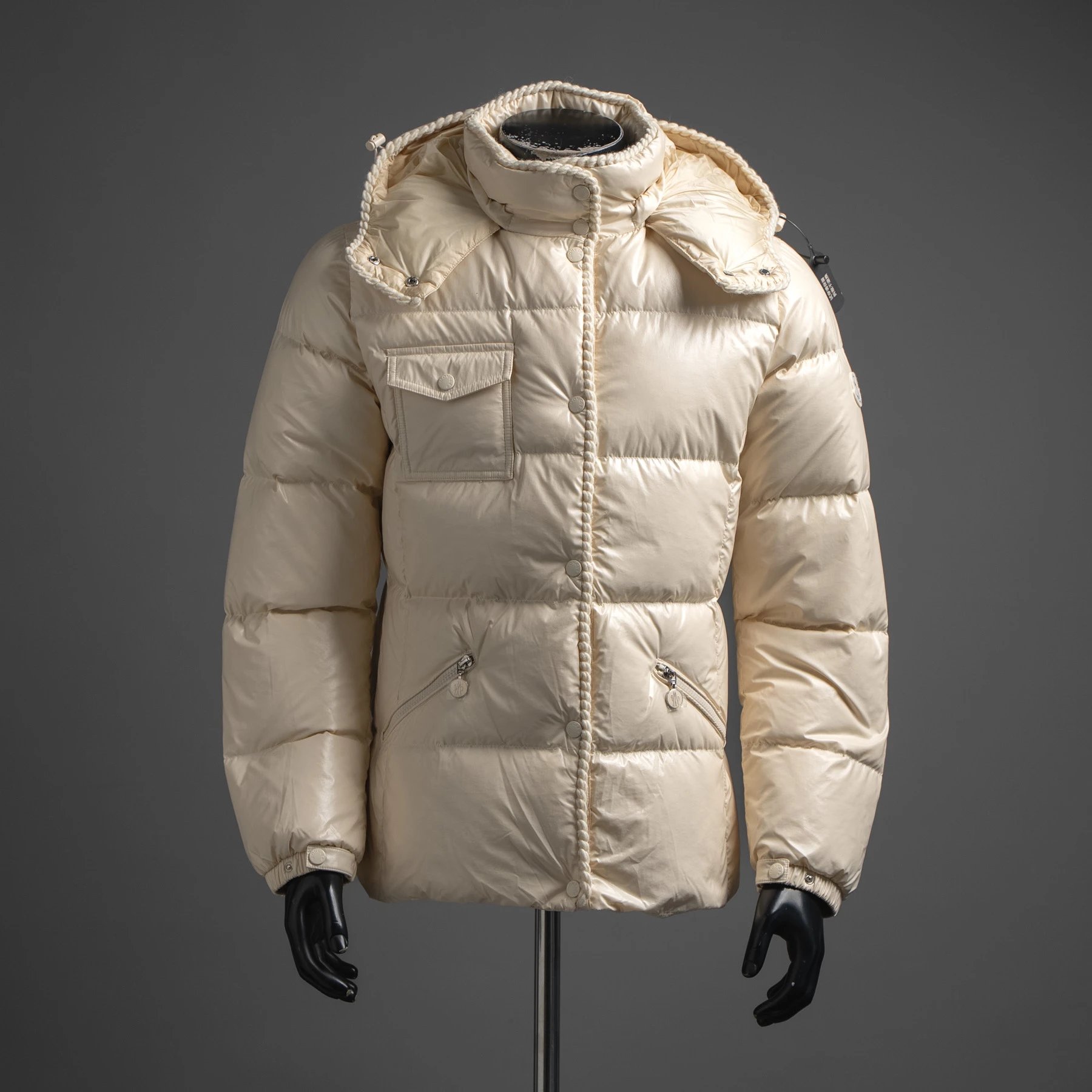 女士针织捆边收腰羽绒服-白色