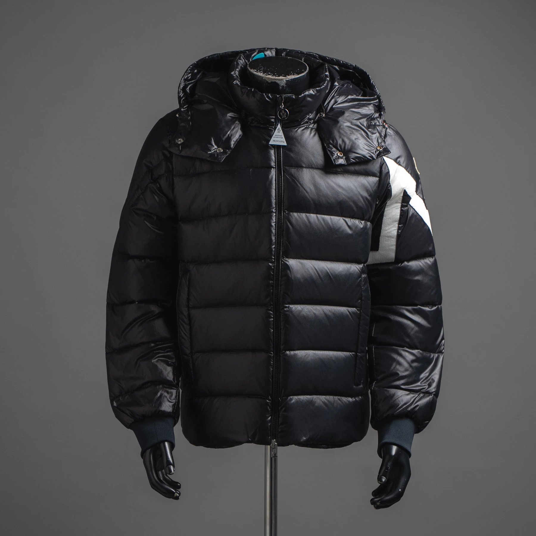 MCM0ncler22Fw corydale双峰款条纹连帽羽绒服