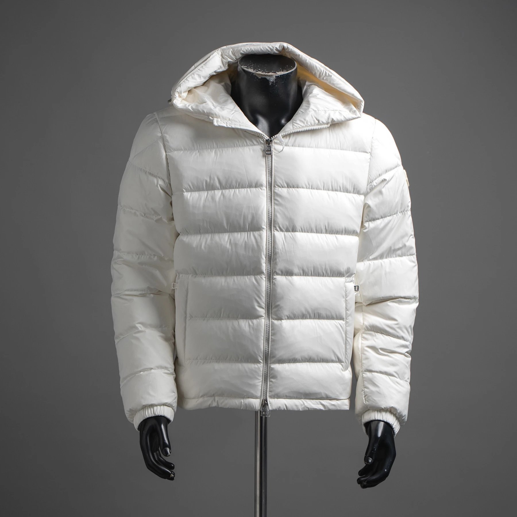 25Fw_连帽魔术扣羽绒服-白色