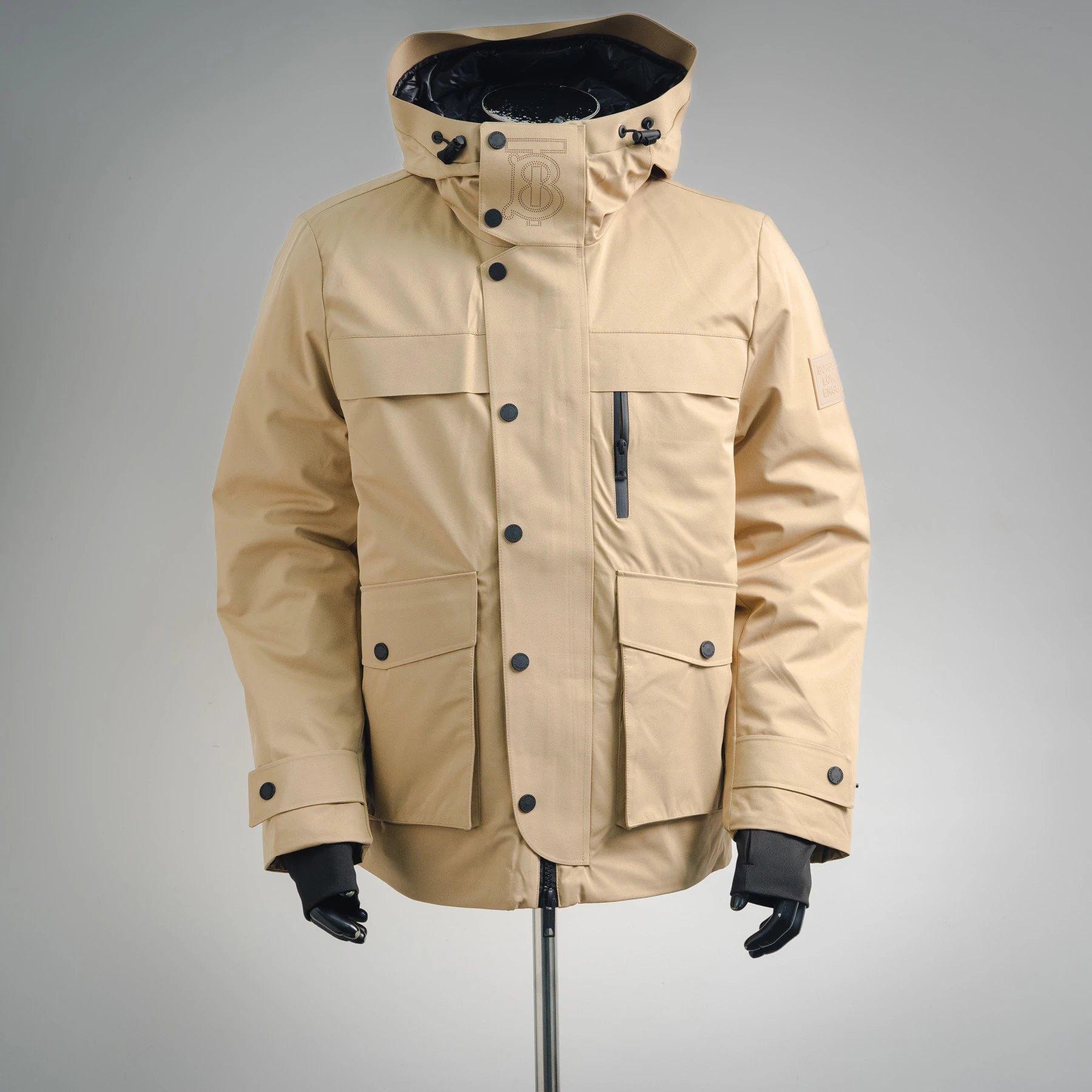 BR后背3M反光字母连帽羽绒服 1