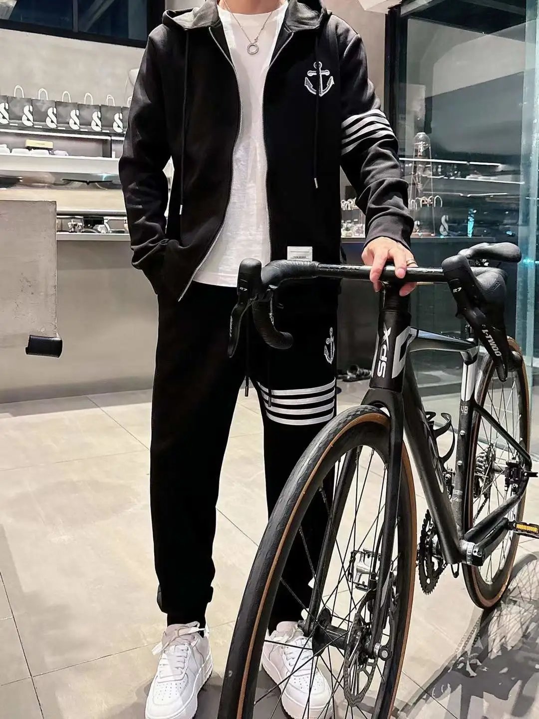 Dior Tracksuits Zip-up jacket and jogger set — 20