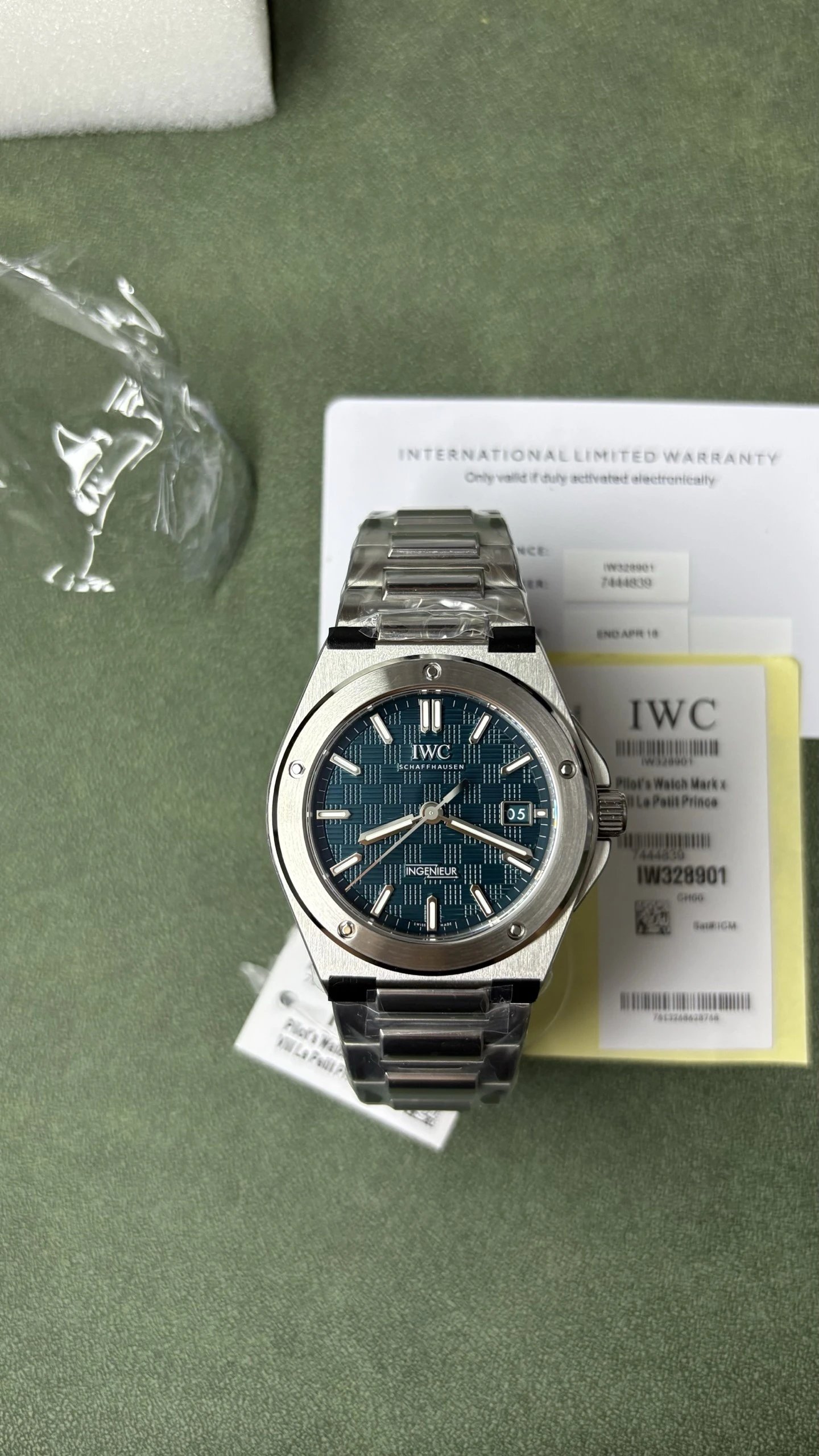 IWC Pilot's Watch Mark XXVIII Le Petit Prince Watch - Blue Dial-010839
