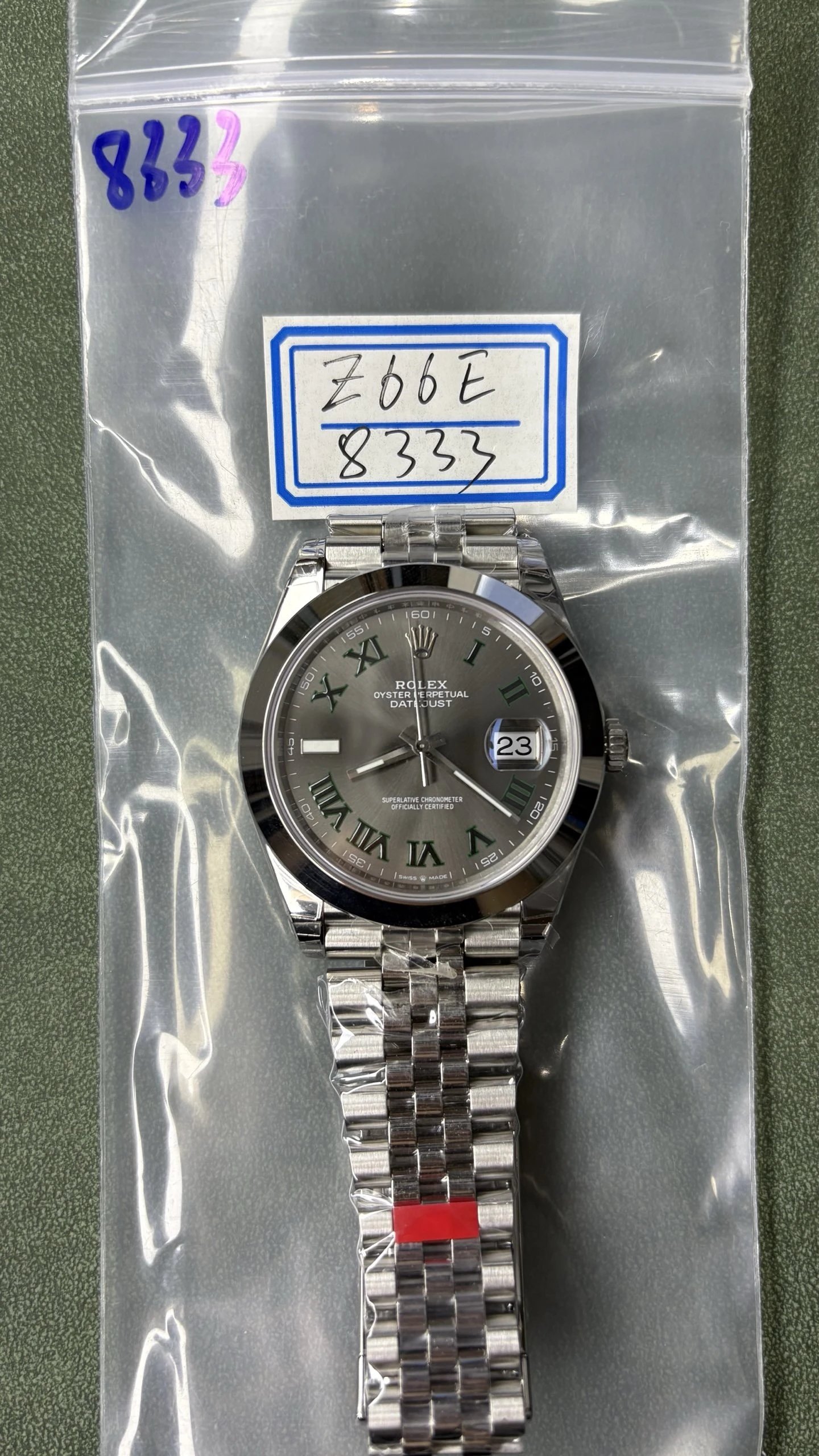 Watch (1132)