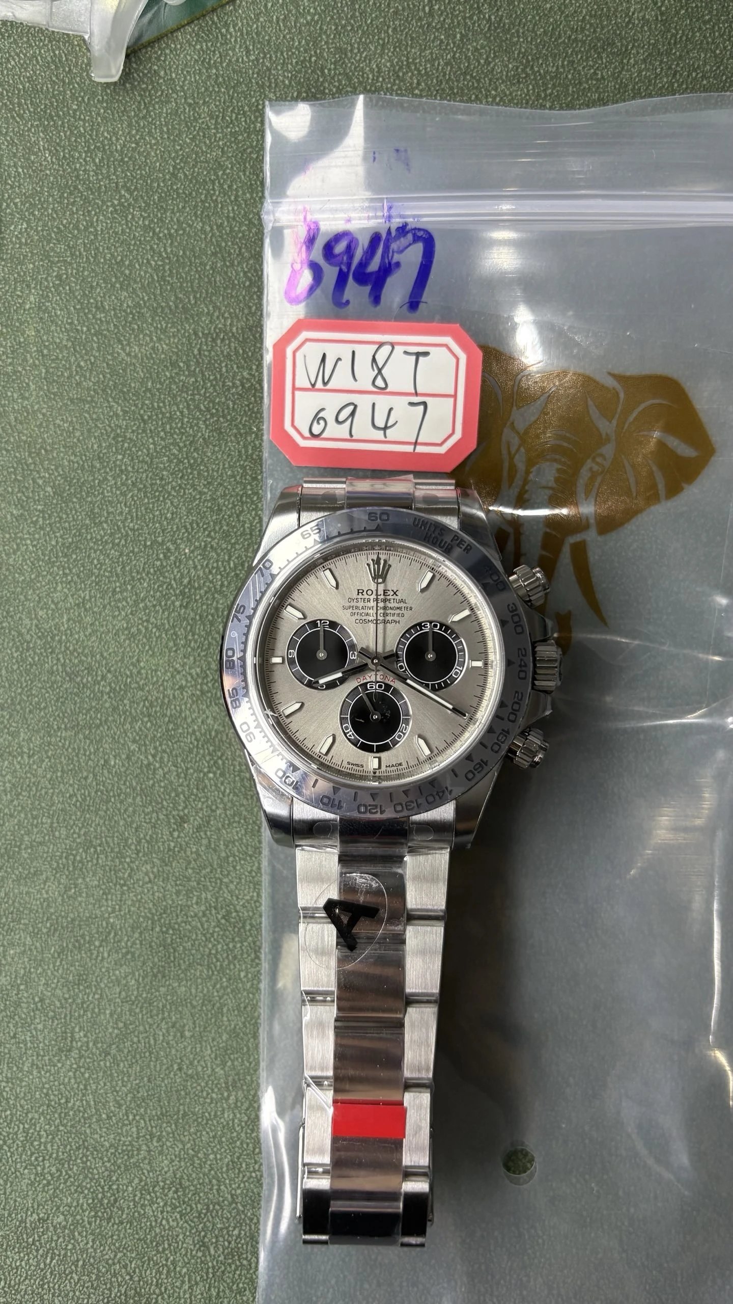 Rolex Daytona Watches — SB000660 listing image