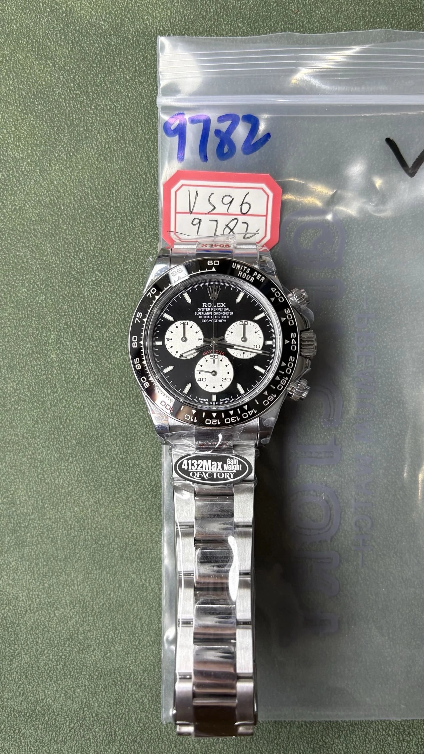Rolex Cosmograph Daytona Watch - Black Dial-009466