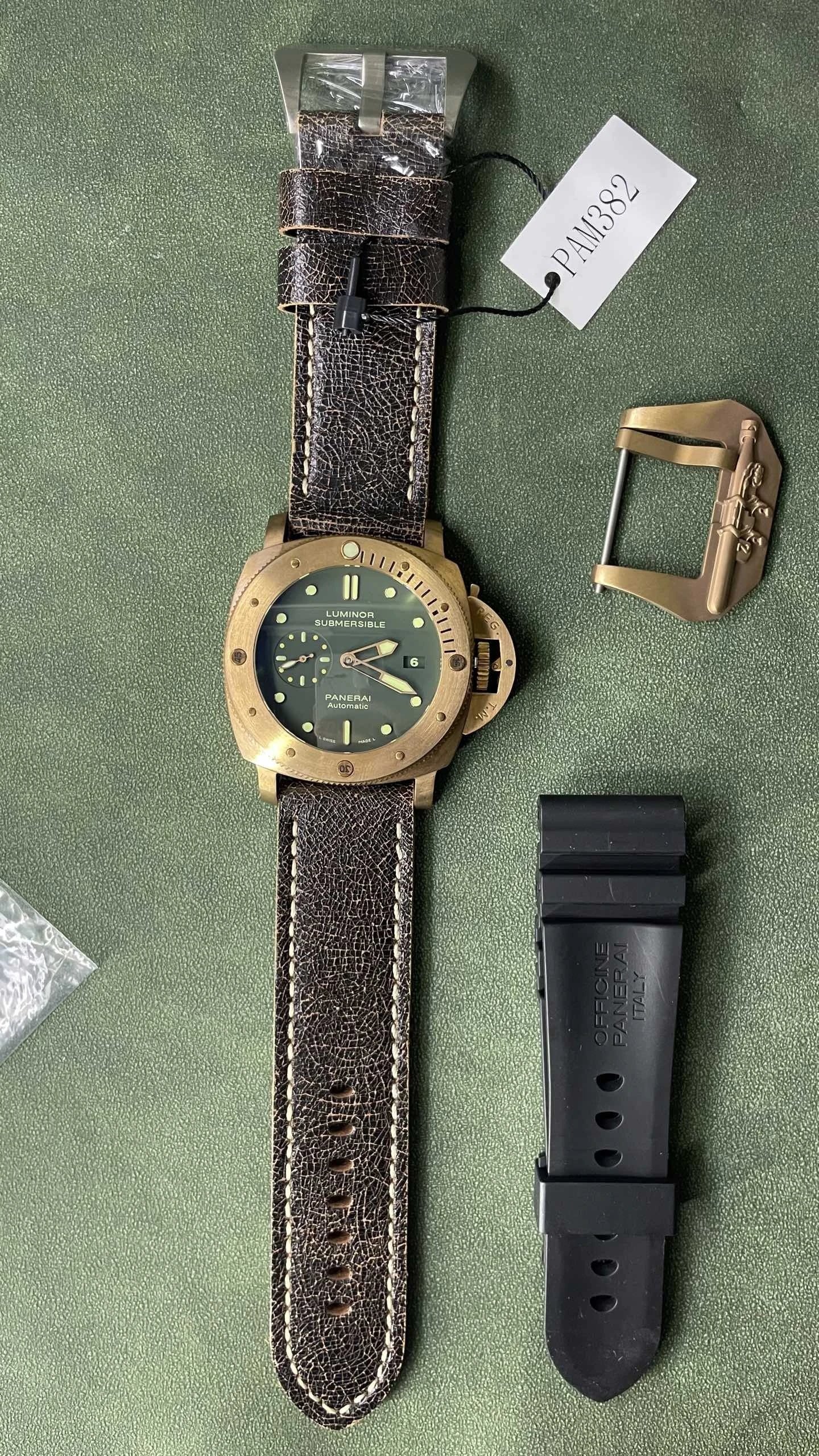 Panerai Luminor Submersible 1950 Watch - Green Dial-010735