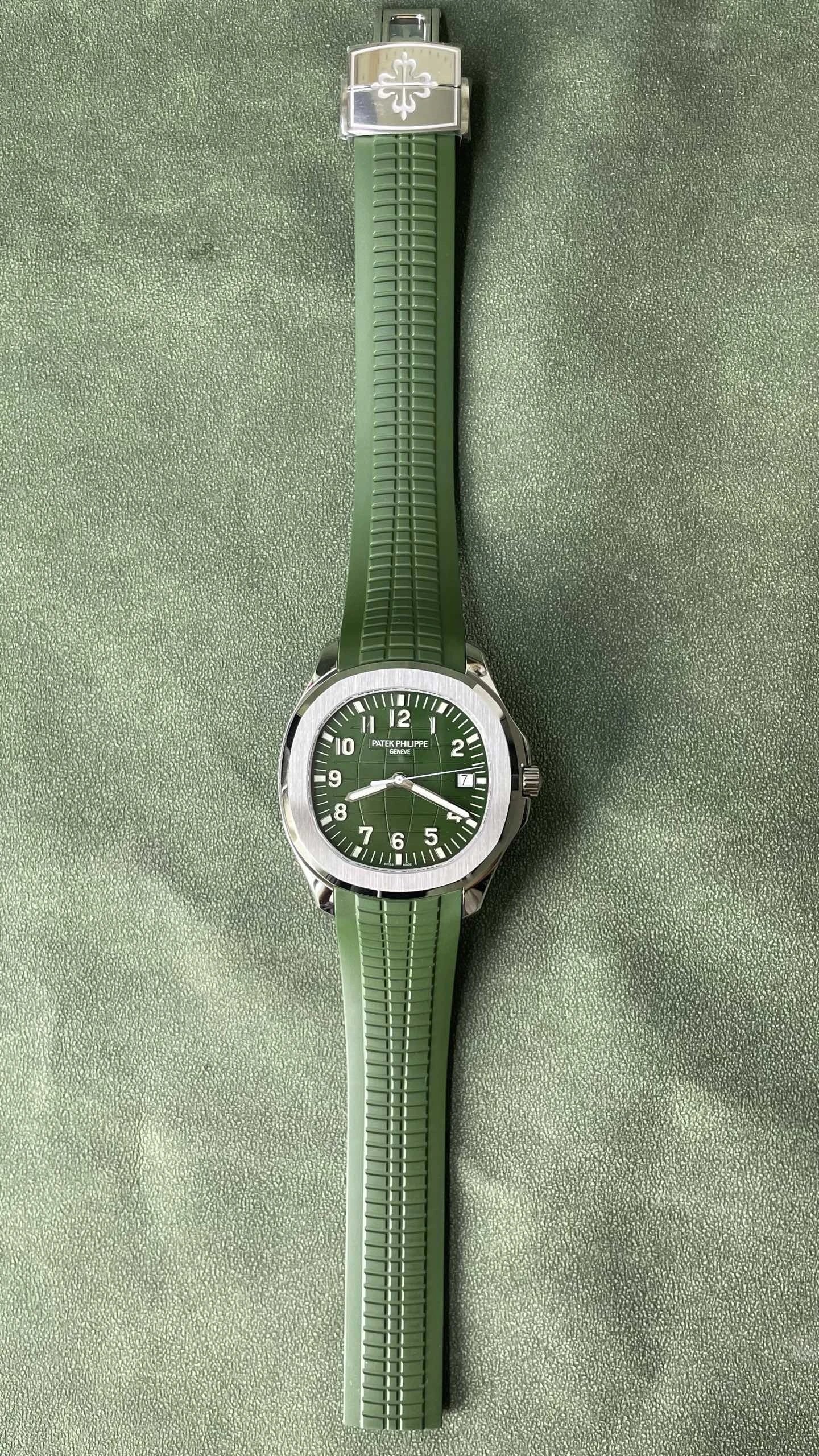 Patek Philippe Aquanaut Wristwatch — SB000520 listing image