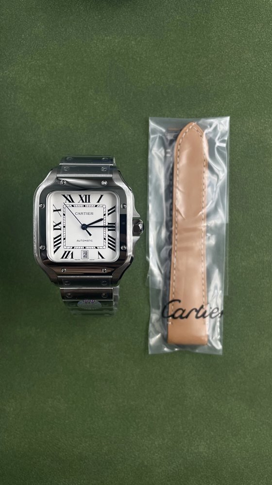 Watch (2102) (Additional charge for strap, please contact customer service)