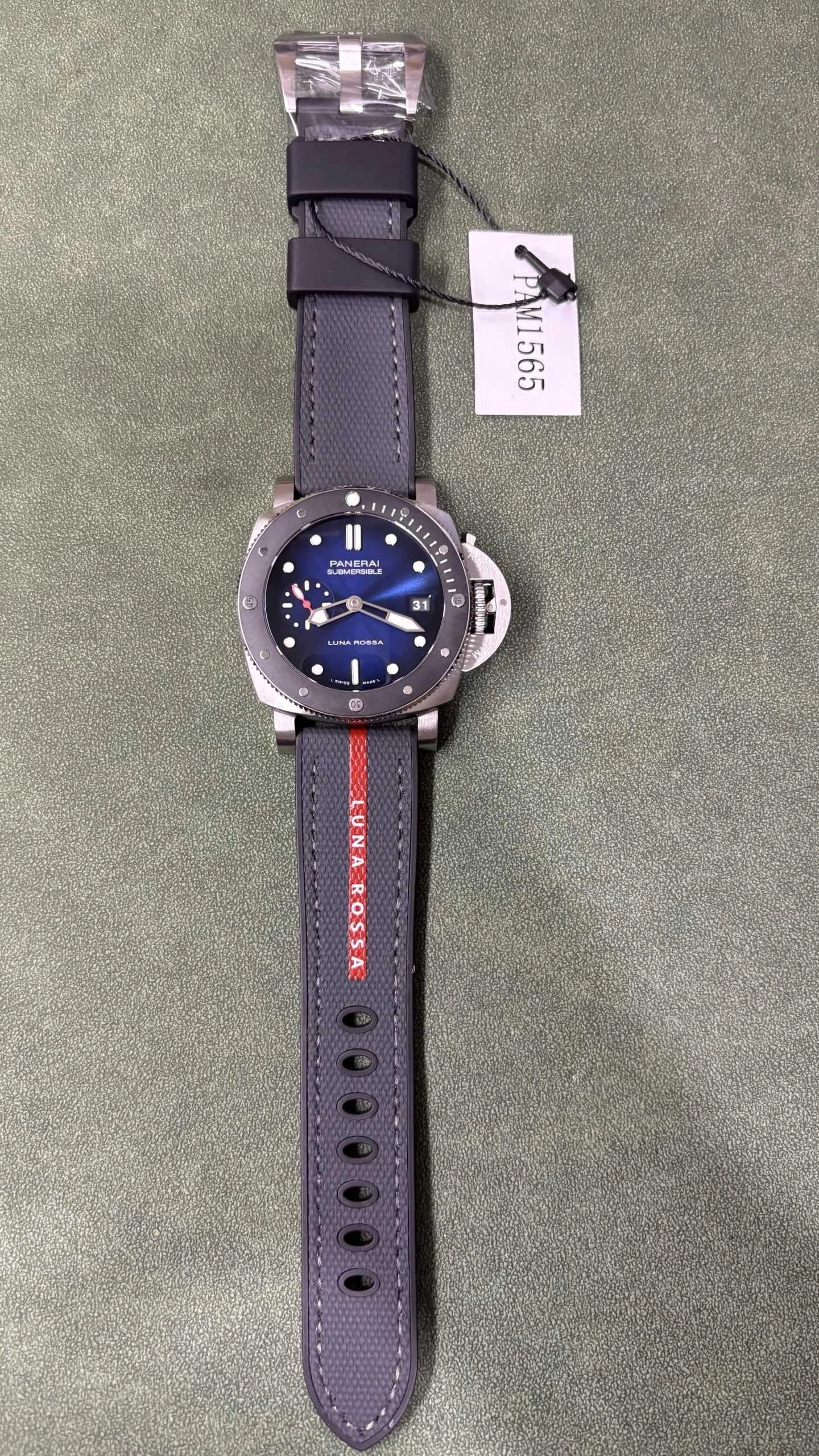 Panerai Submersible Luna Rossa Watch - Blue Dial-010737