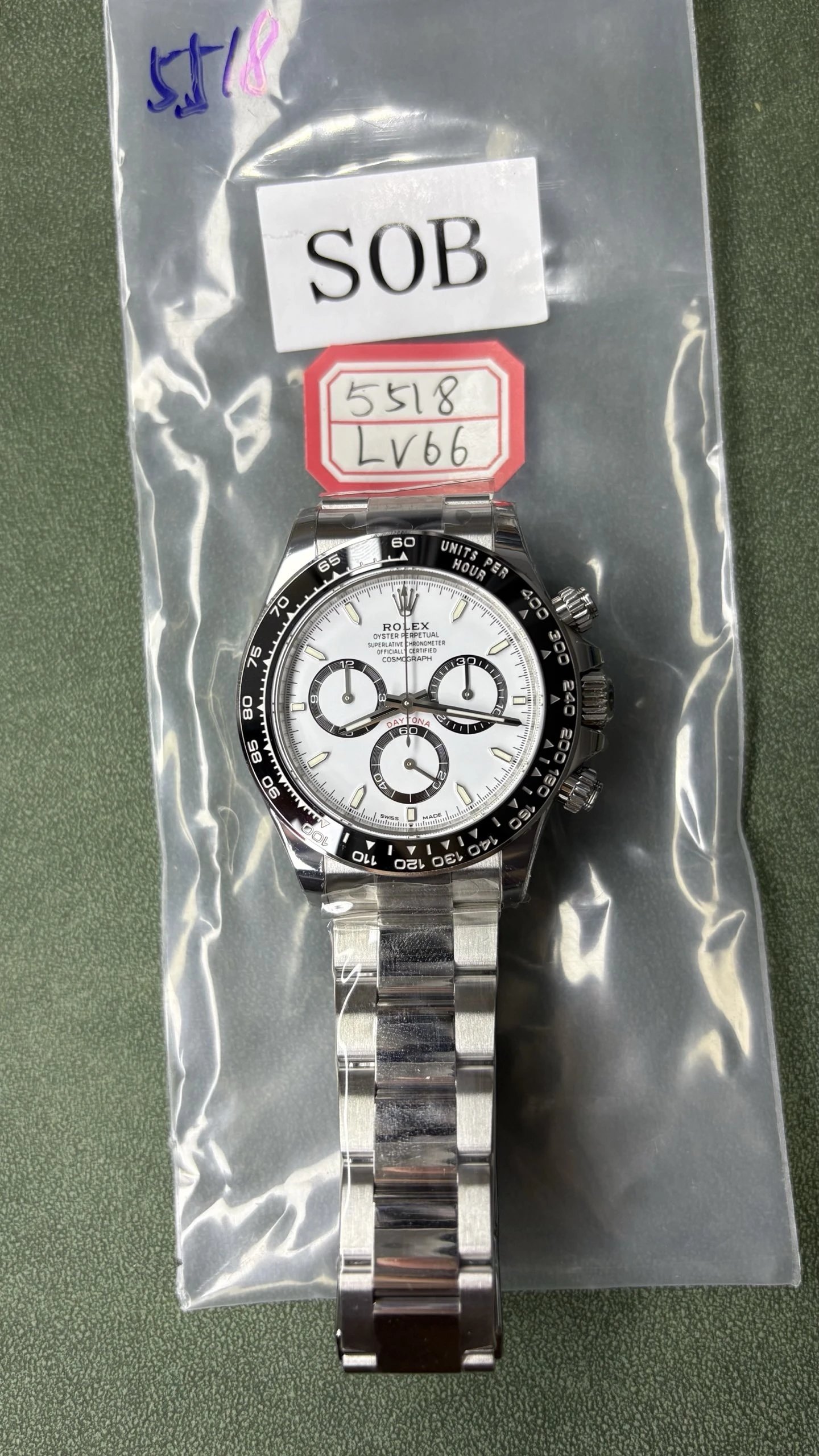 Watch (987)