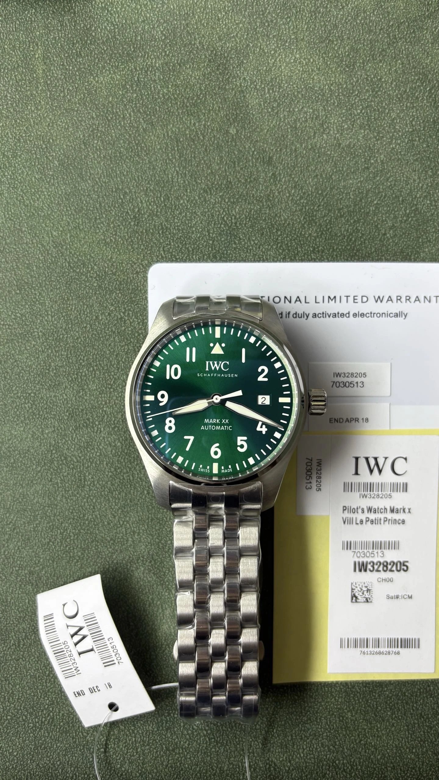 IWC Pilot's Watch Mark XX Watch - Green Dial-010854
