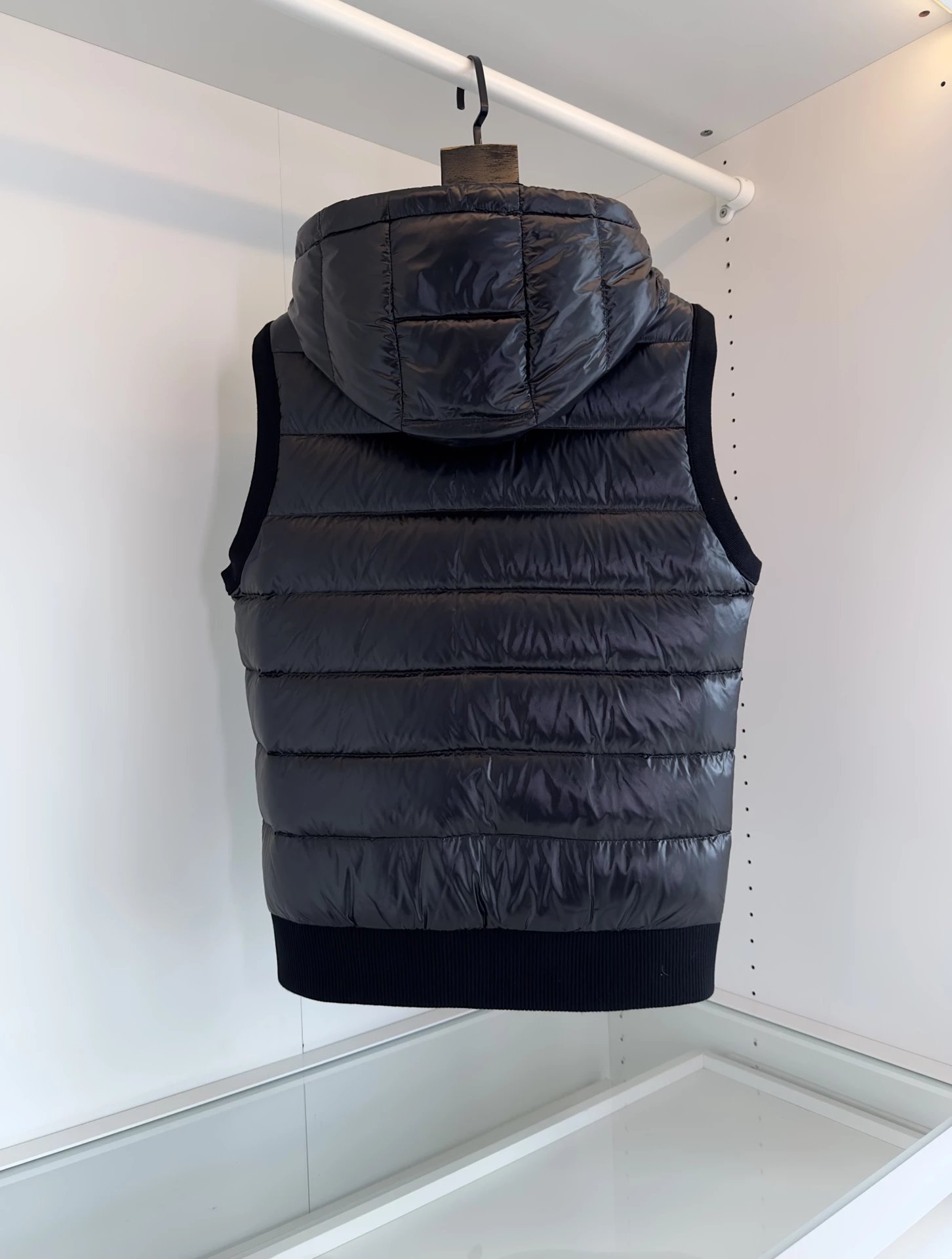 Monler 2023 front and rear paneled knitted hooded down vest 2