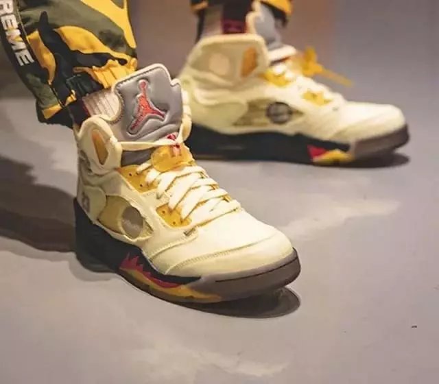 AJ5 White Translucent