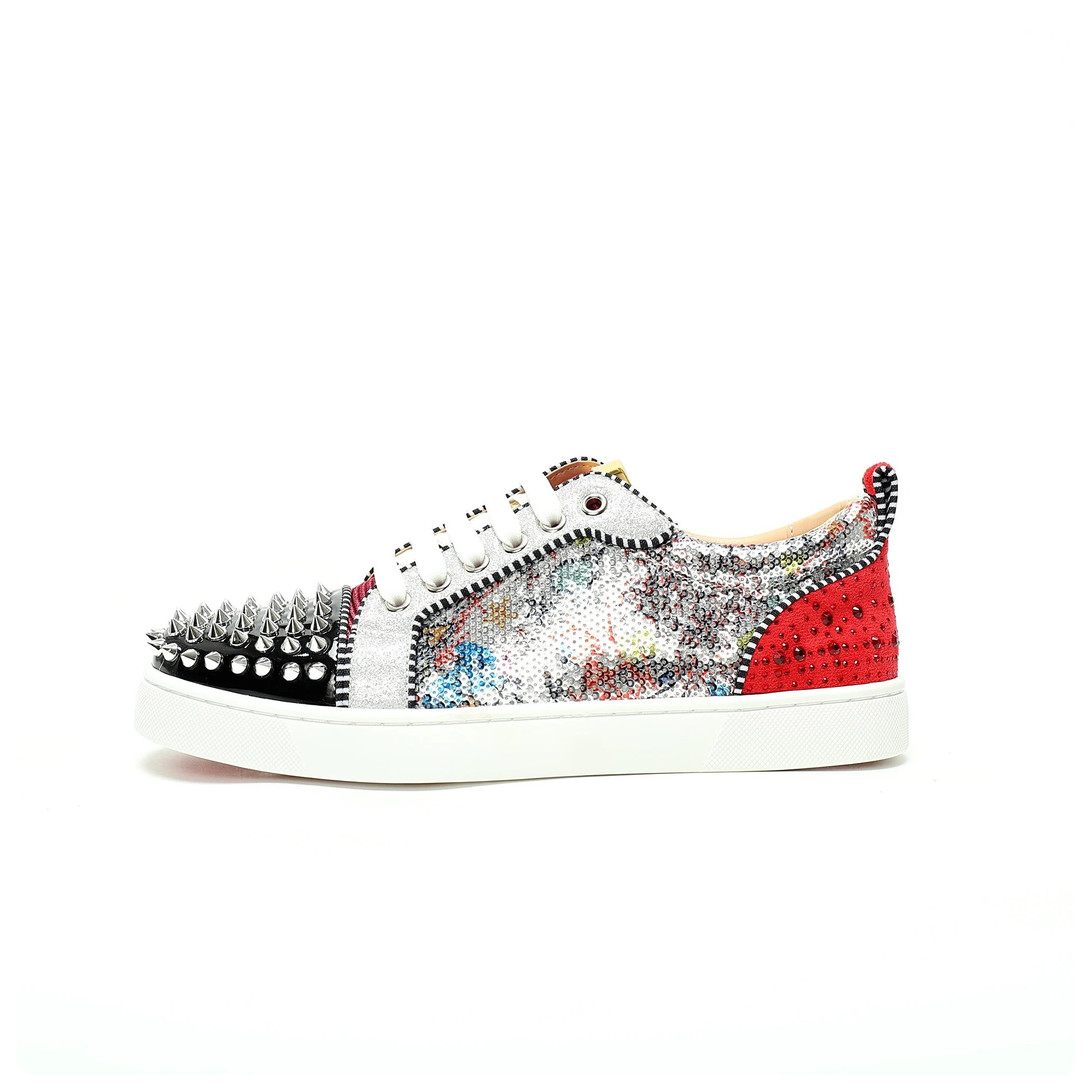 Black Red Spikes