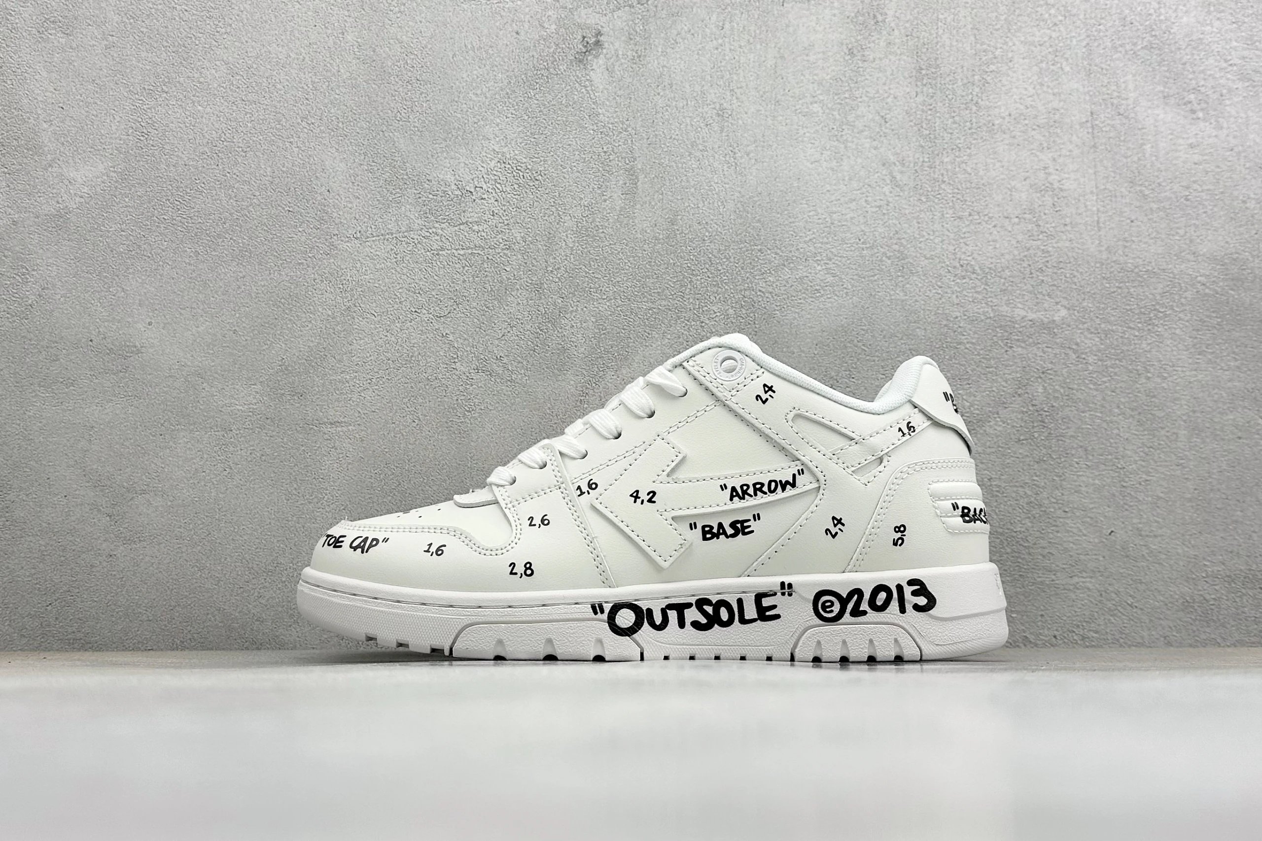 White Black Graffiti