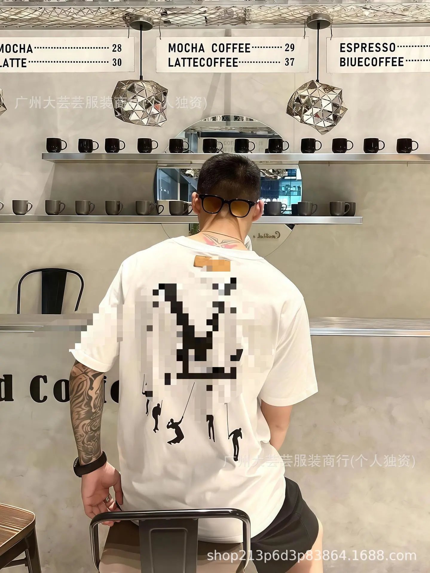 Louis Vuitton LV Puppet Print White T-Shirt - 3