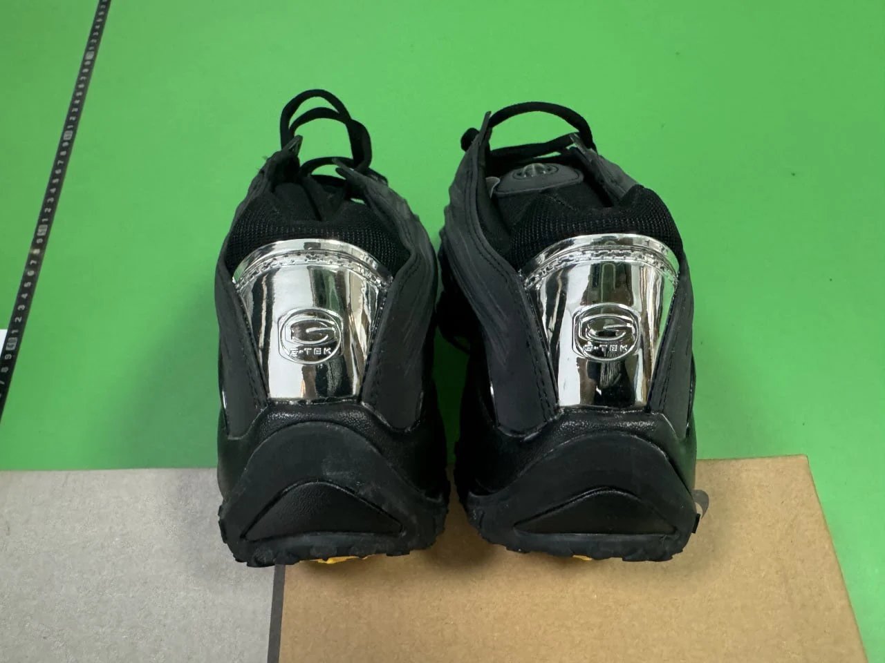Nike Sneakers Low-Top with Visible Air Cushioning image 5