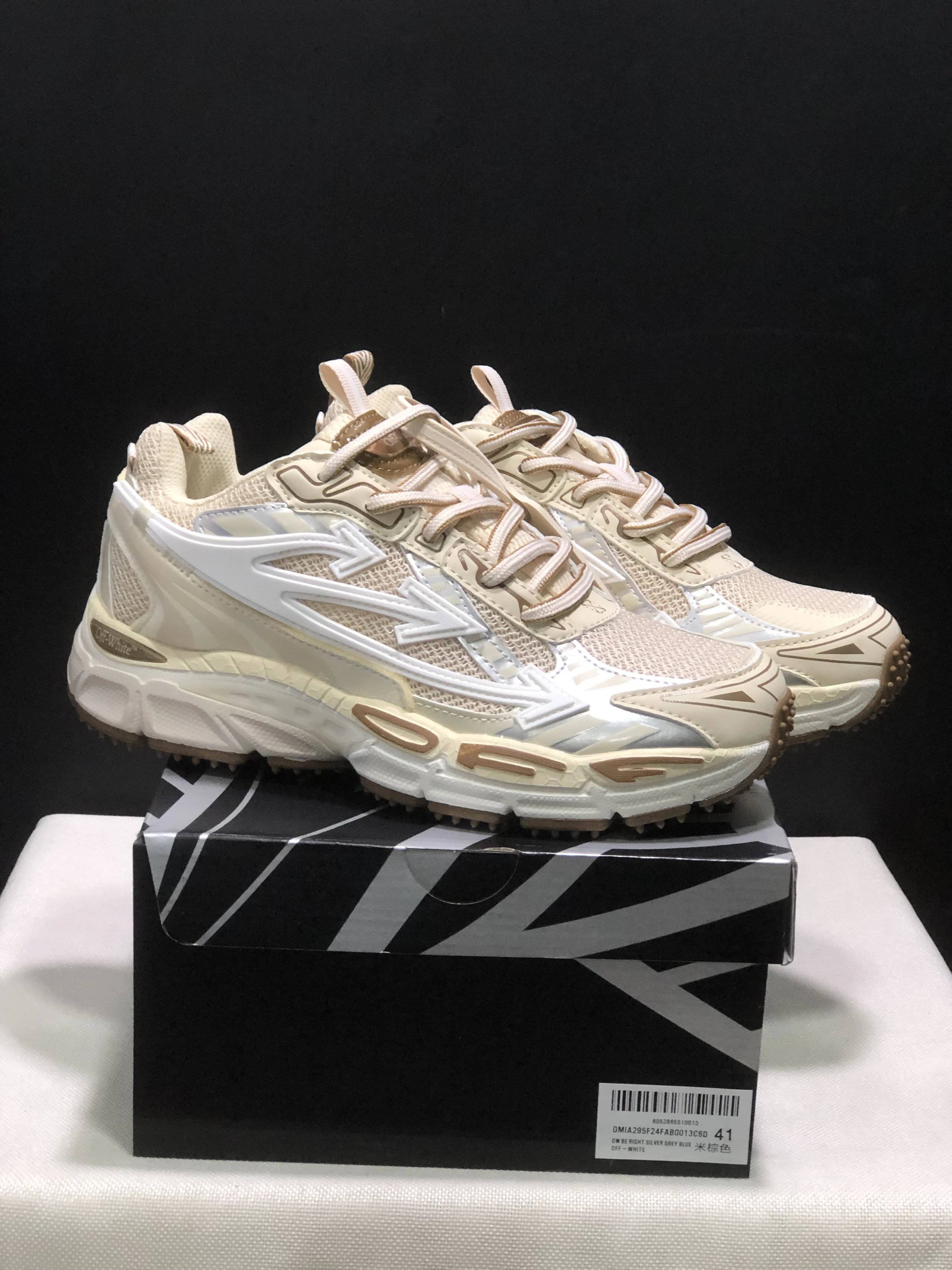 Off-White arrow motif lace-up sneakers product photo 4