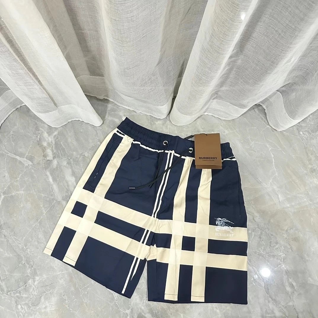 Burberry Shorts 04