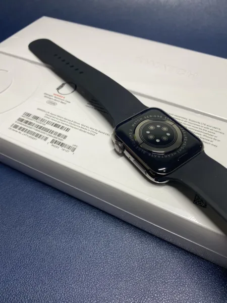Design S26.A Smartwatch Black and Beige Smartwatches - 80