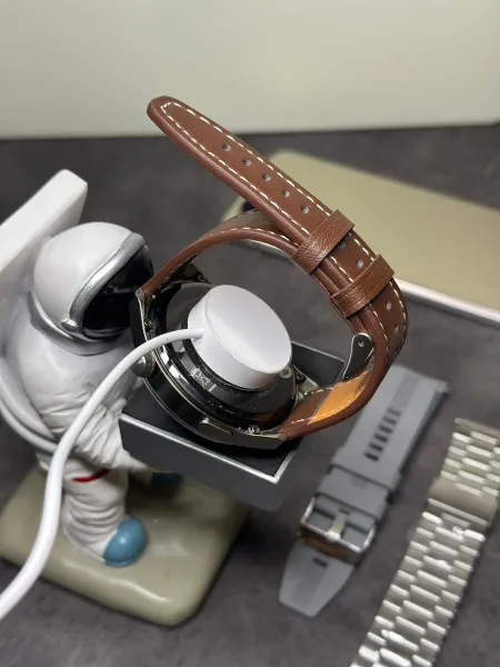 Design S26.A Smartwatch Black and Beige Smartwatches - 76