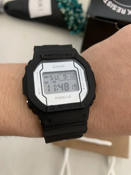 Design S26.A Smartwatch Black and Beige Smartwatches - 31