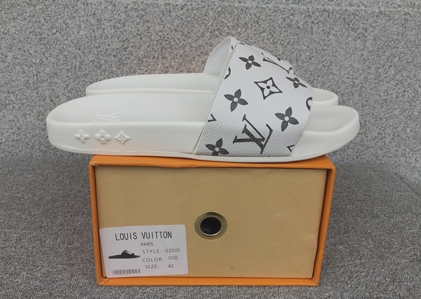 Dynamic Youth Slippers photo 5