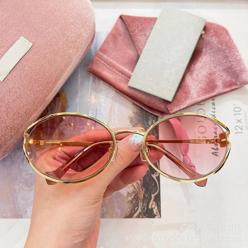 Gold Frame Progressive Pink Lens