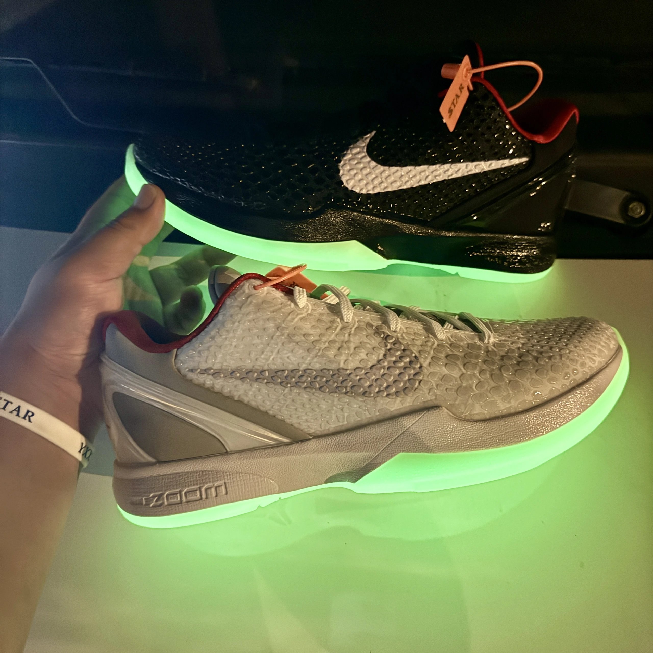 【 ZK6@Star.S 】【 Kobe 6/Kobe 6 】 Tucker PE White Coconut/Black Coconut Sole Night Light