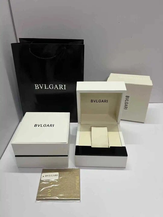Bvlgari Watch Box: seller detail photo 2