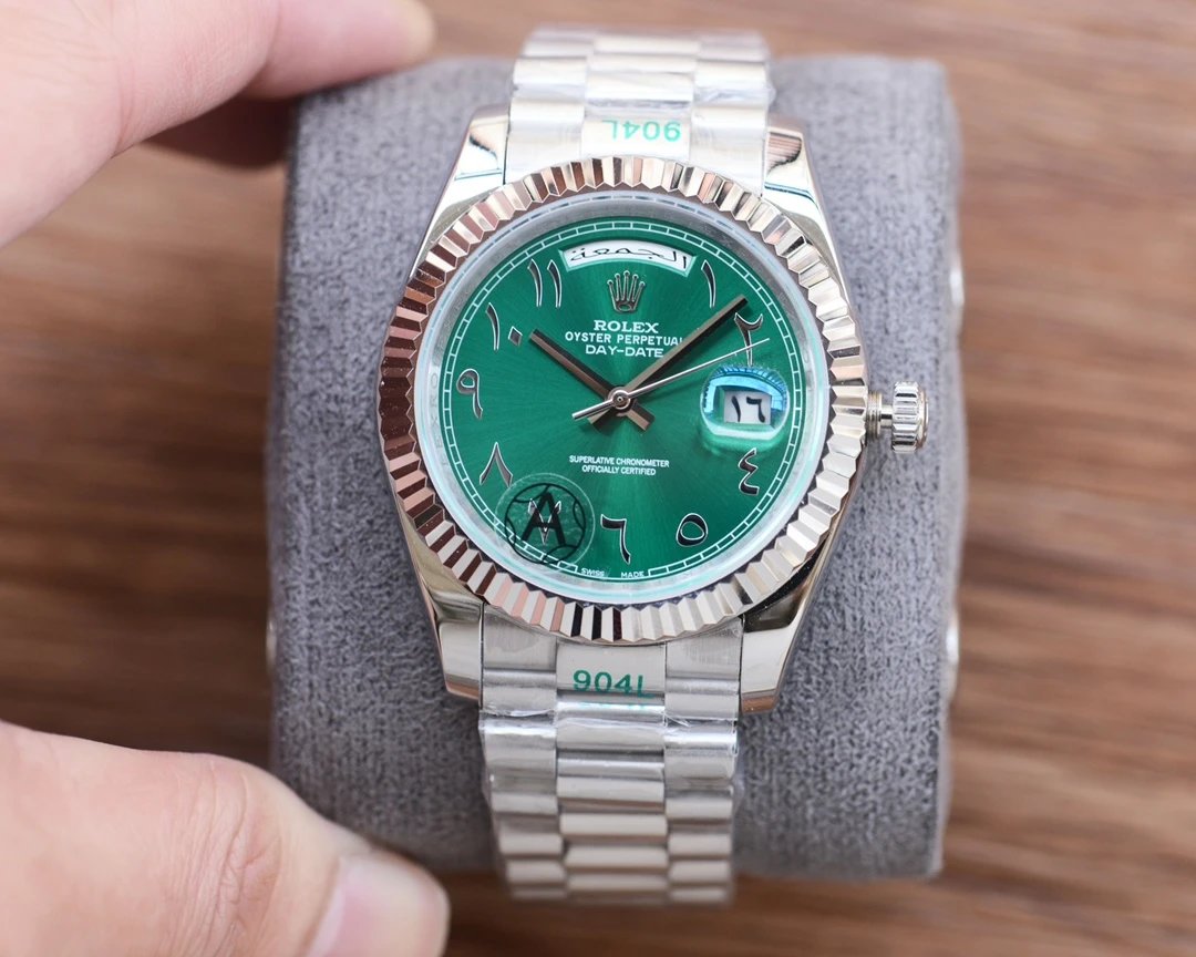 Silver Case · Green Dial · Steel Strap