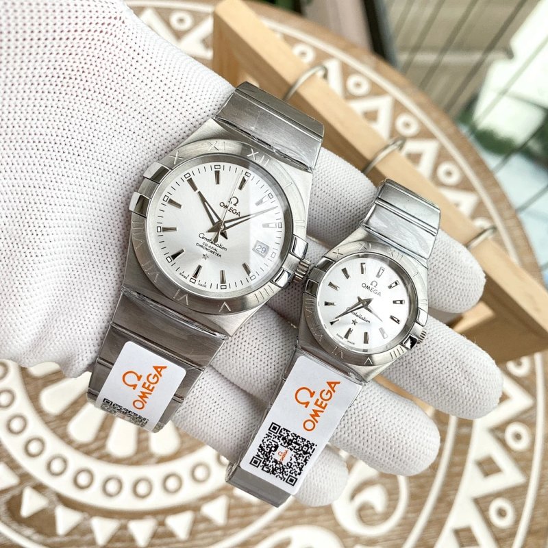 Omega 40mm 28mm Watch