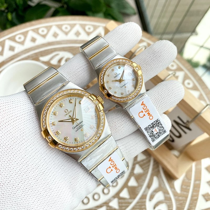 40mm 28mm Watch