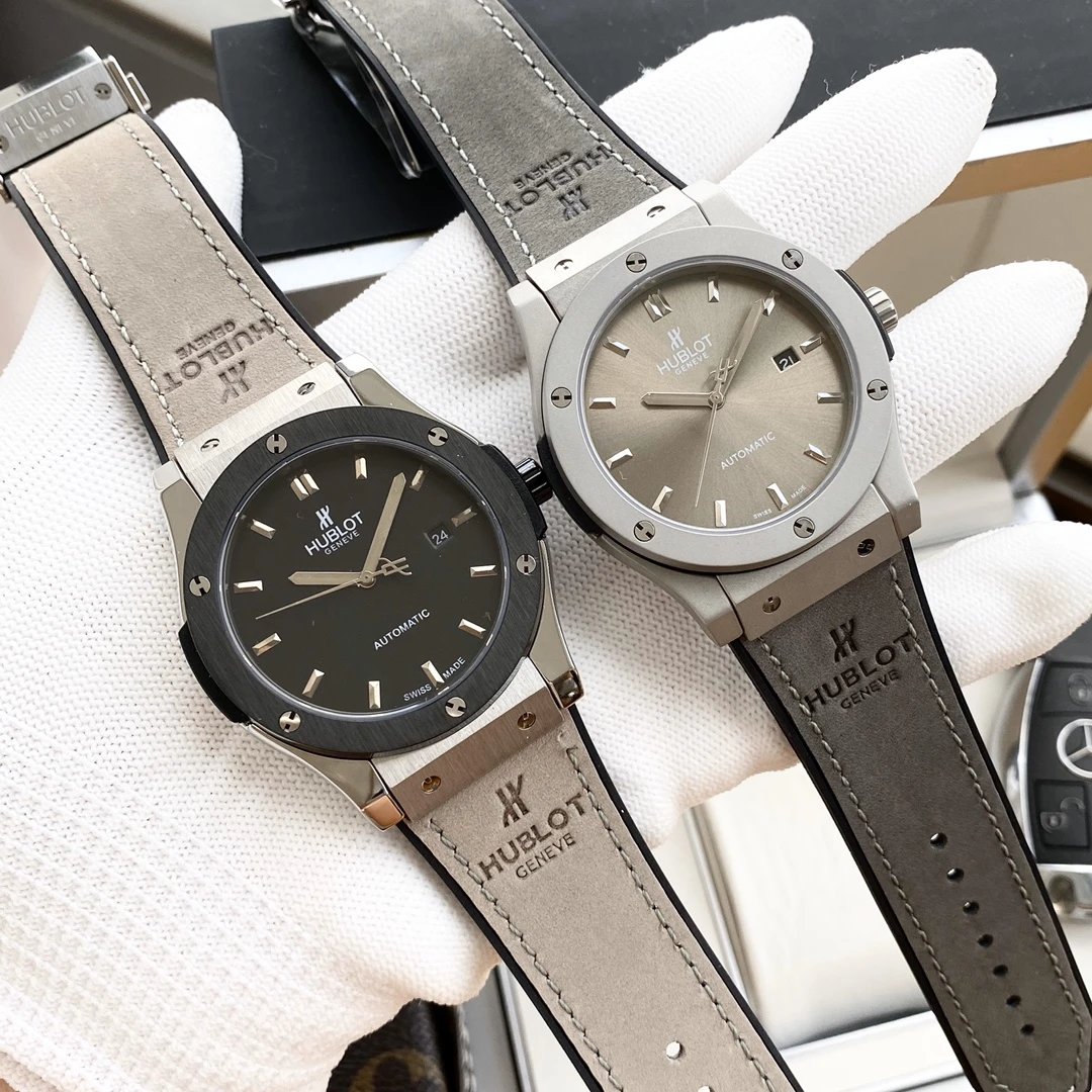 Silver Case · Black Dial · Gray Leather Strap