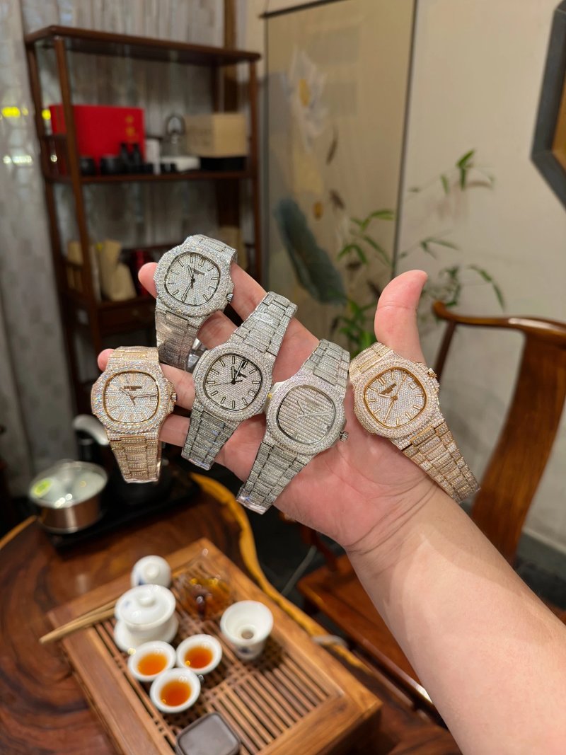 Watch from Yongwan