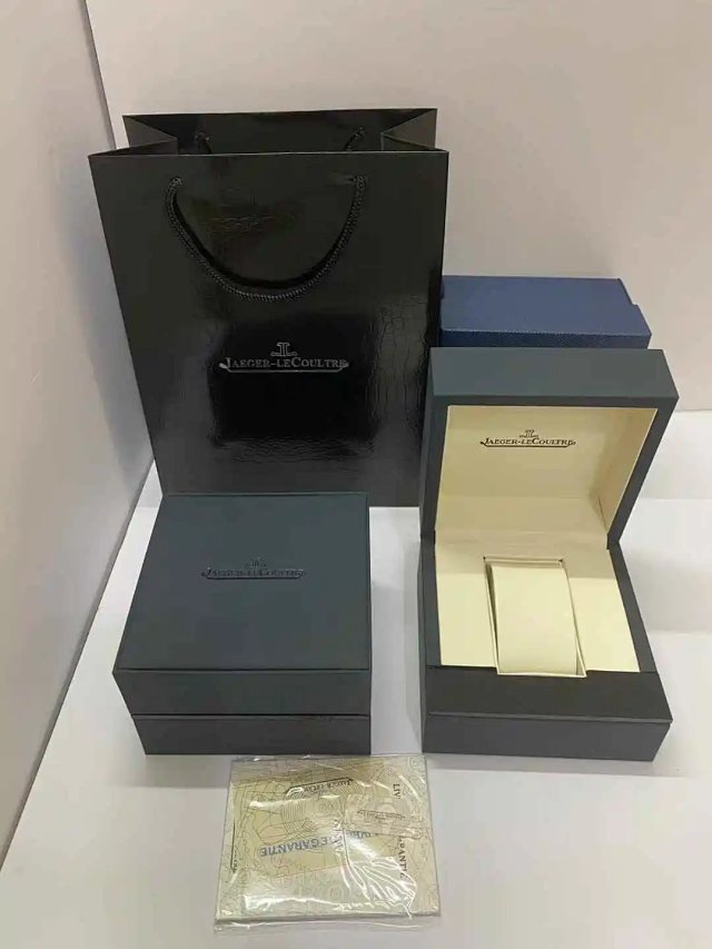 Jaeger-LeCoultre Watch Box: seller detail photo 2