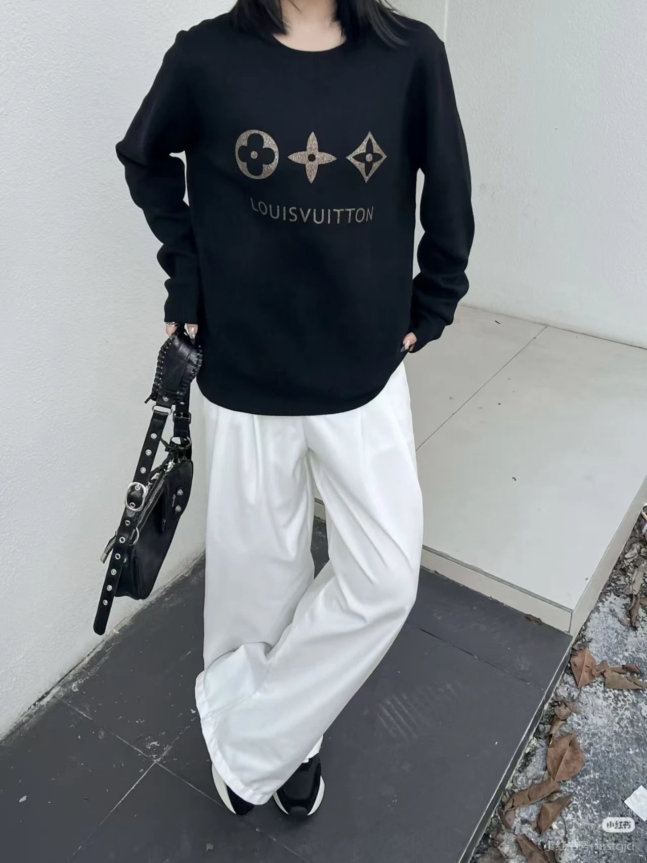 Classic Letter Crewneck Couple Sweater