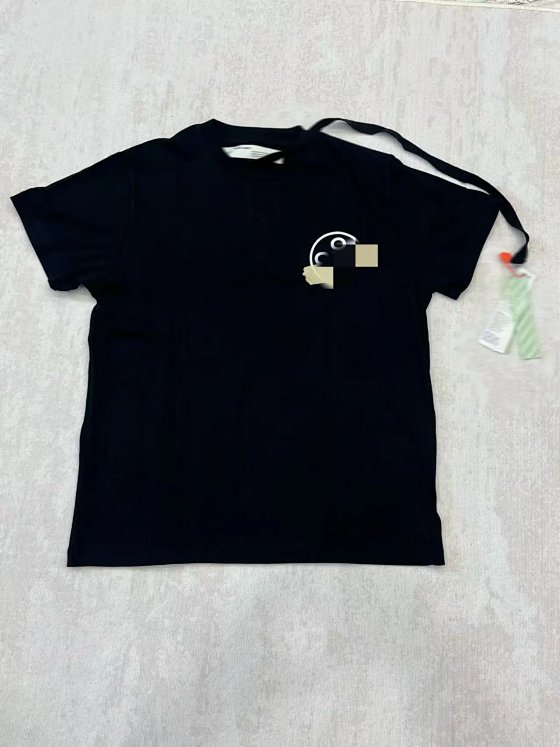 190CNY Off-White Tape Arrows Short Sleeve Over Tee in Black Beige