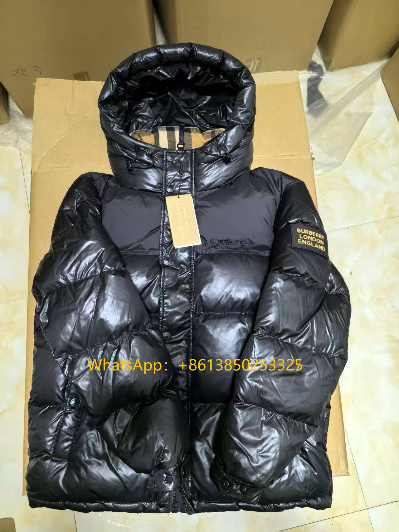 Burberry (Black Gold)