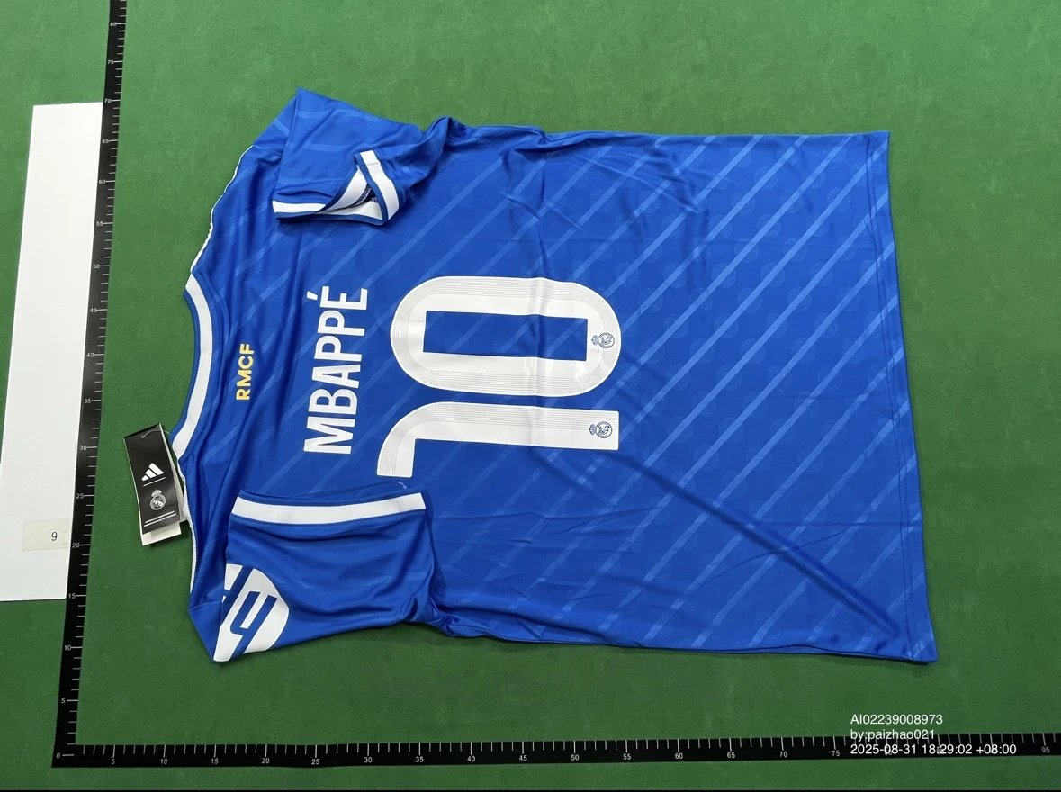 Real Madrid 10 Away
