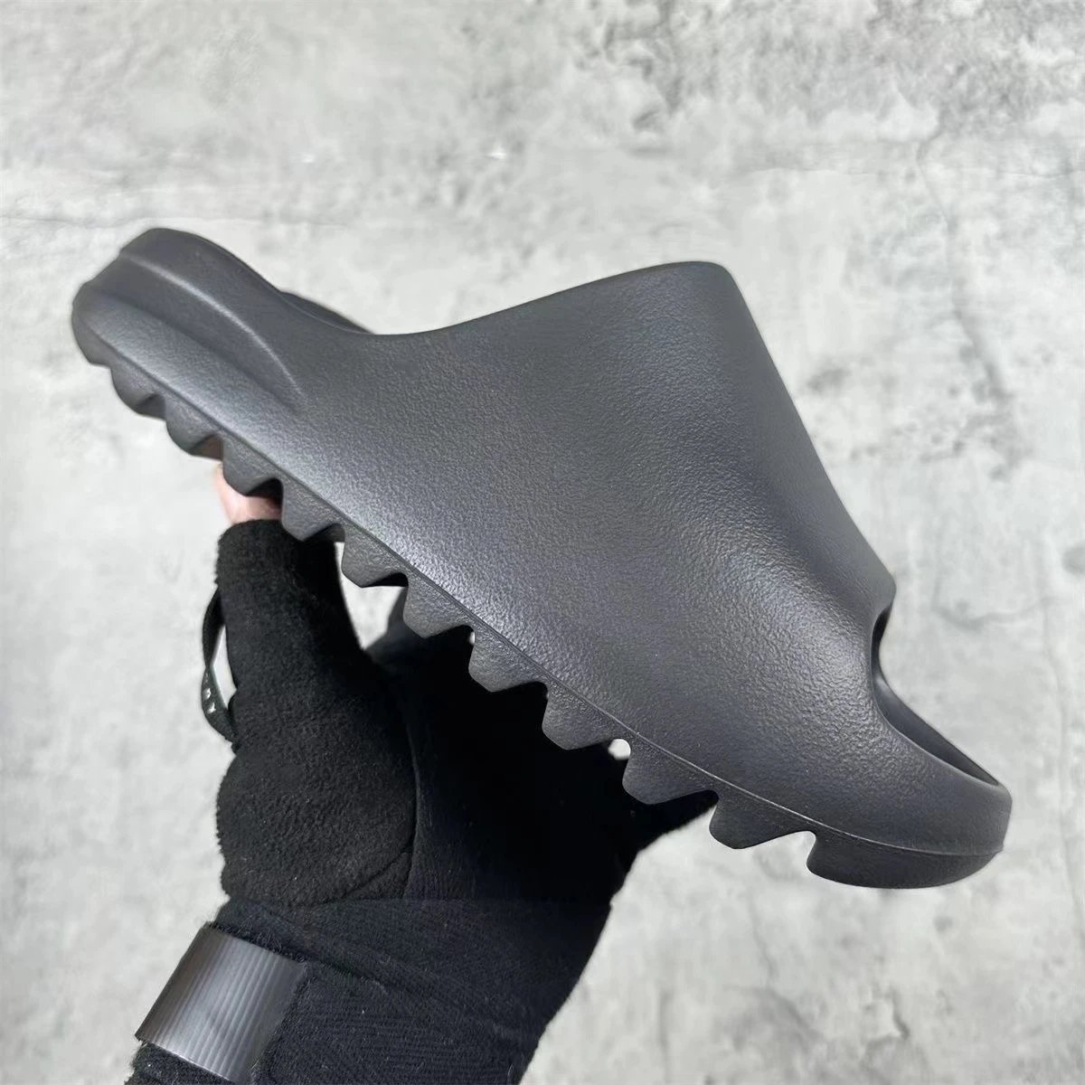 Adidas Yeezy Slide Utility Lime Green Slippers - 2