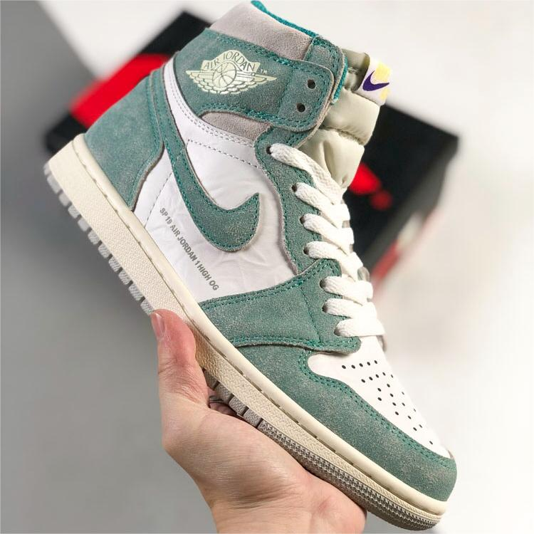 Air Jordan 1 High OG Pine Green Sneakers - 10