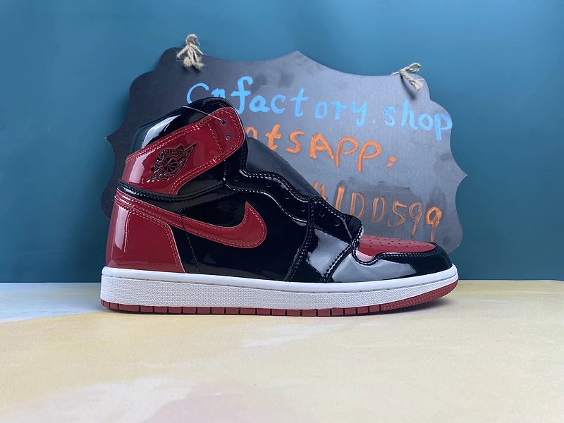 H40 Jordan 1 Retro High OG Patent Bred-555088-063