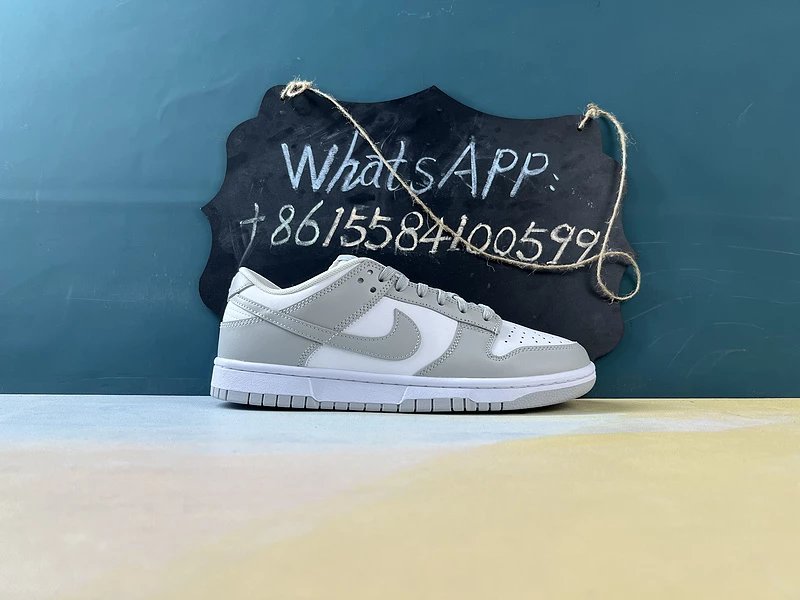 VT Batch Grey Fog Dunks