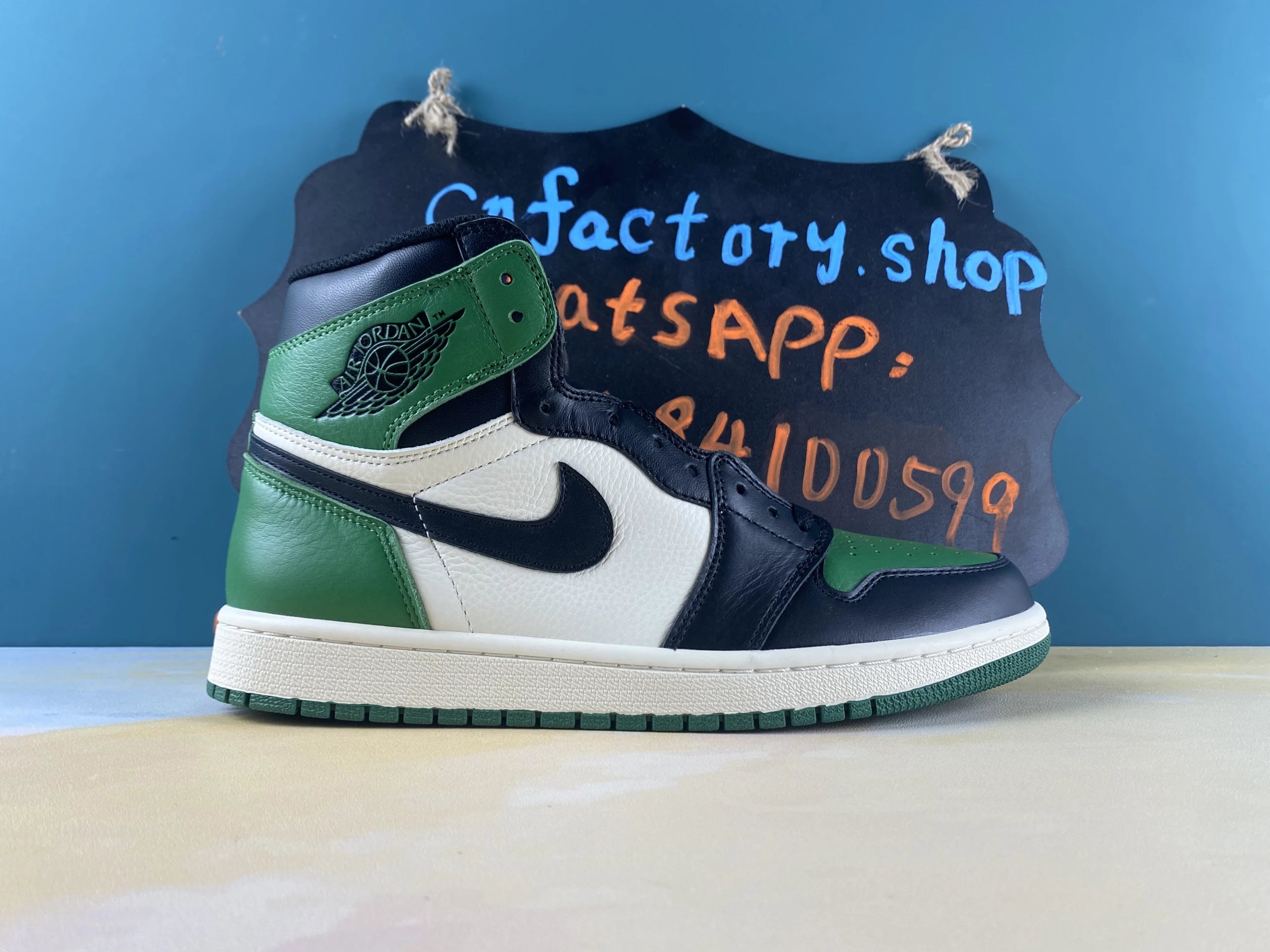 H40CN Jordan 1 Retro High Pine Green-555088-302