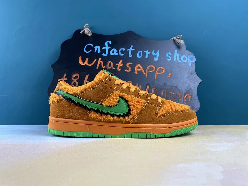 Nike SB Dunk Low Grateful Dead Bears Orange
