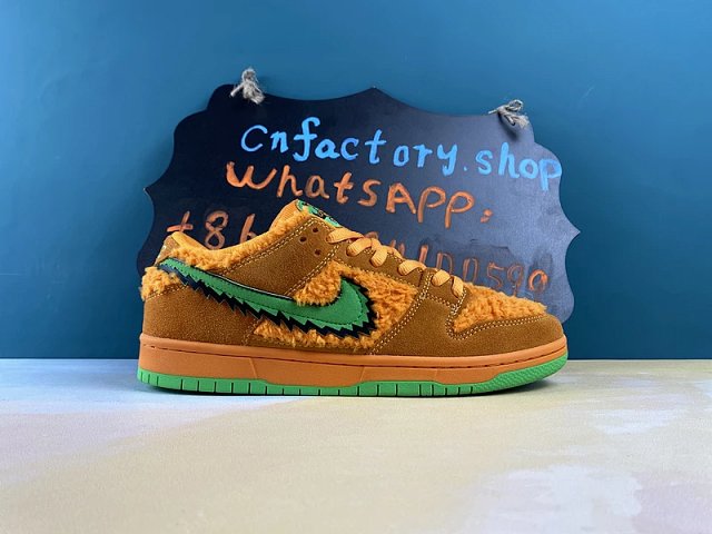 Nike SB Dunk Low Grateful Dead Bears Orange