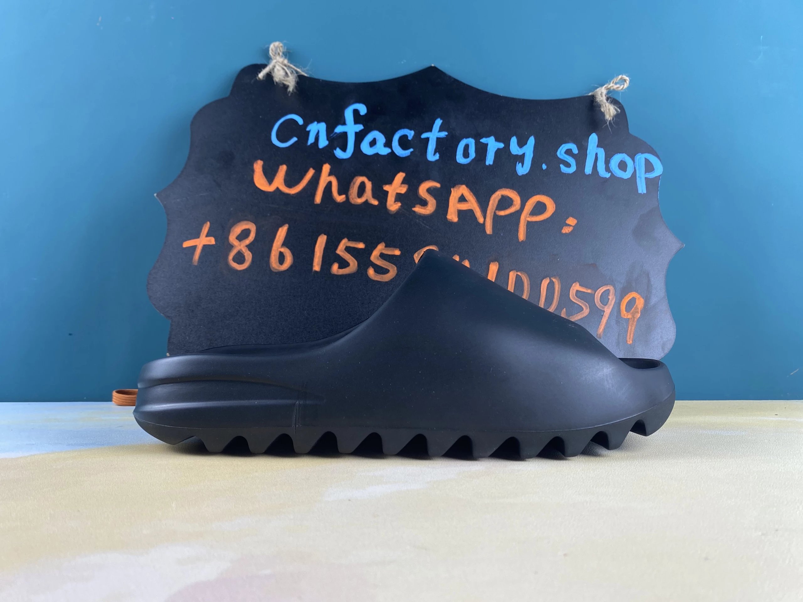H15 AD Yeezy Slide-FX0495