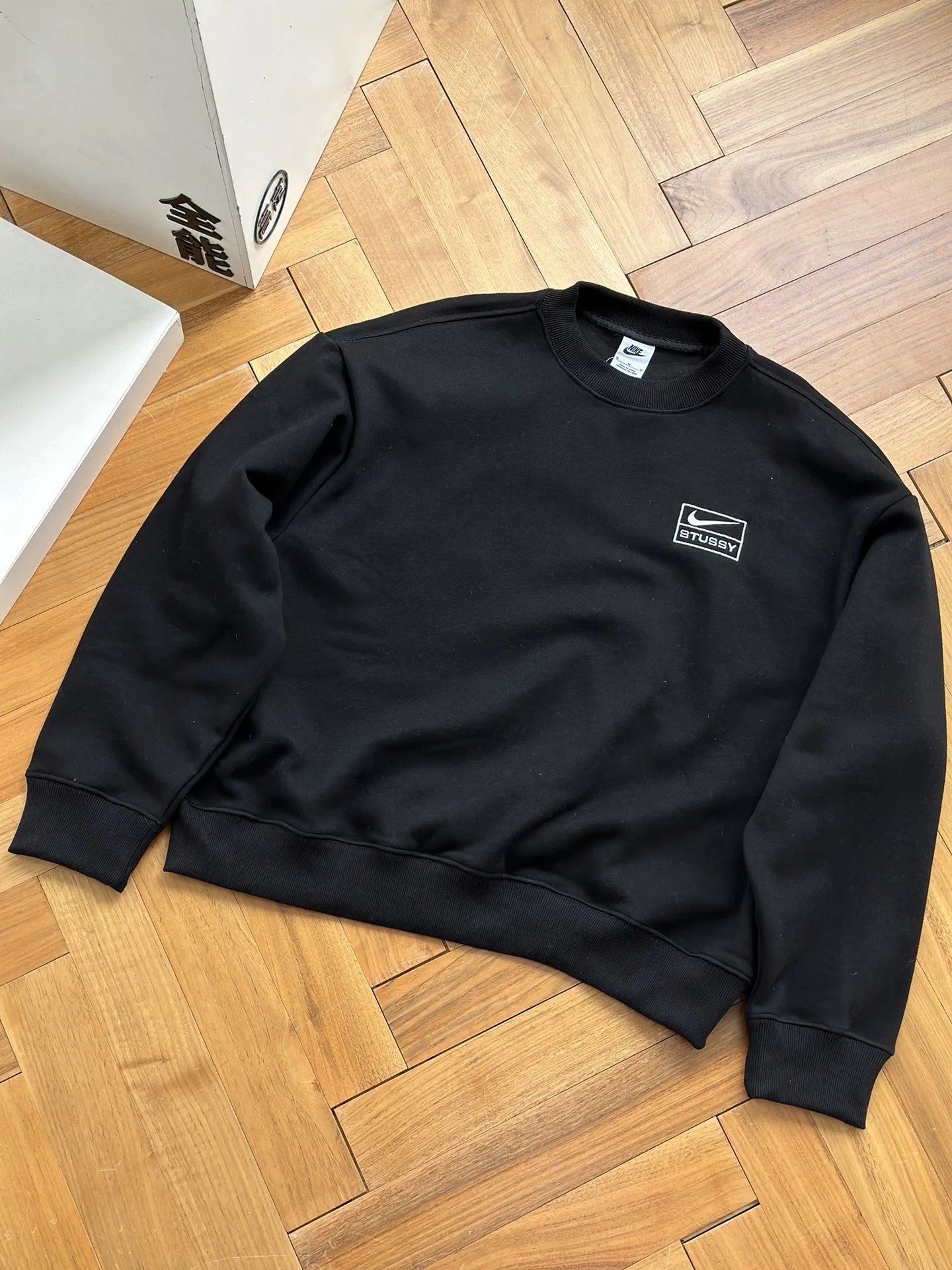 Round Neck Black