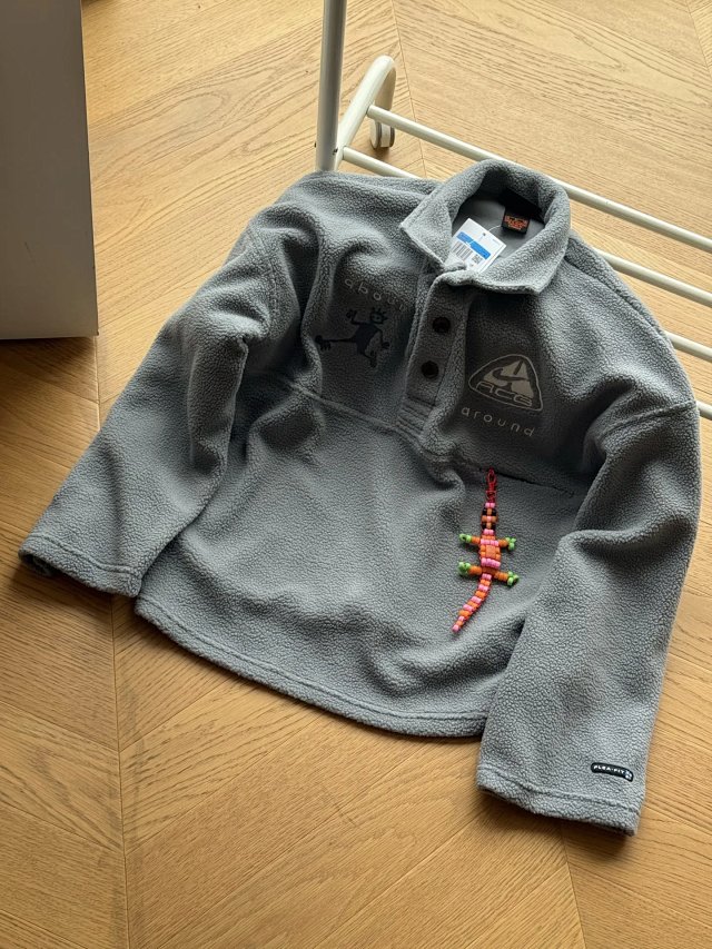 Nike Hoodie: seller detail photo 11